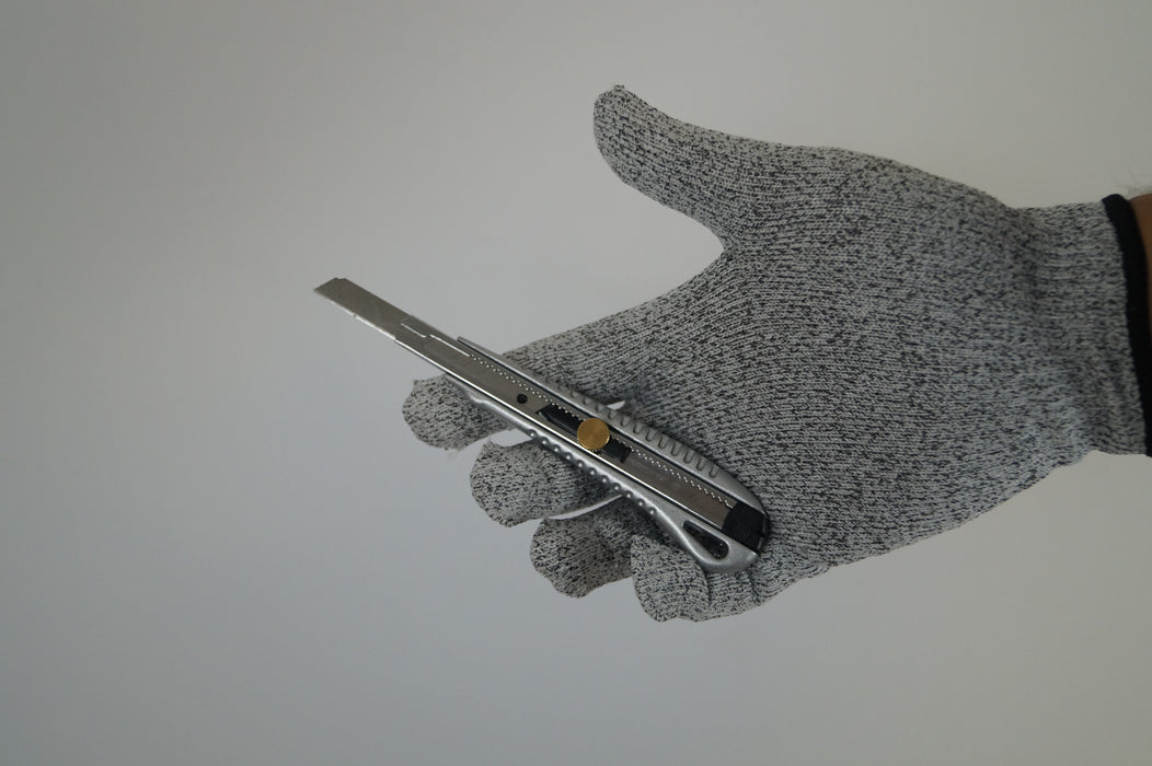 Anti-spin gloves