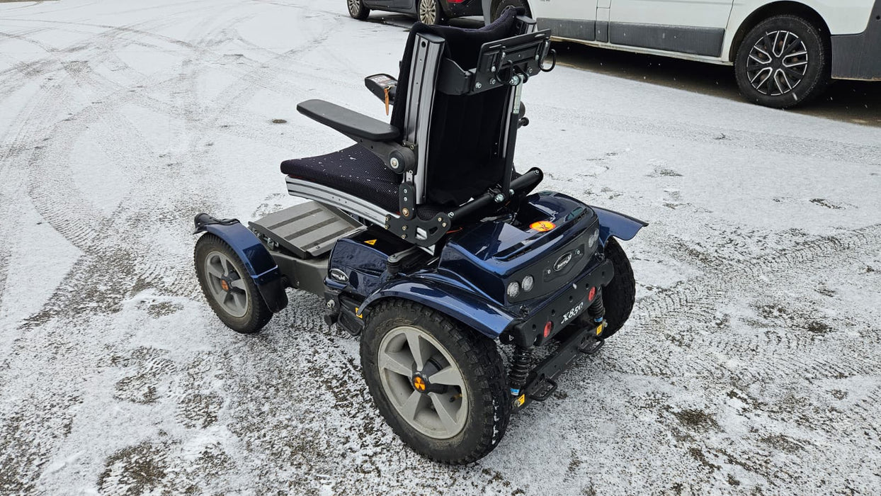 Elektropiedziņas riteņkrēsls (Noma)