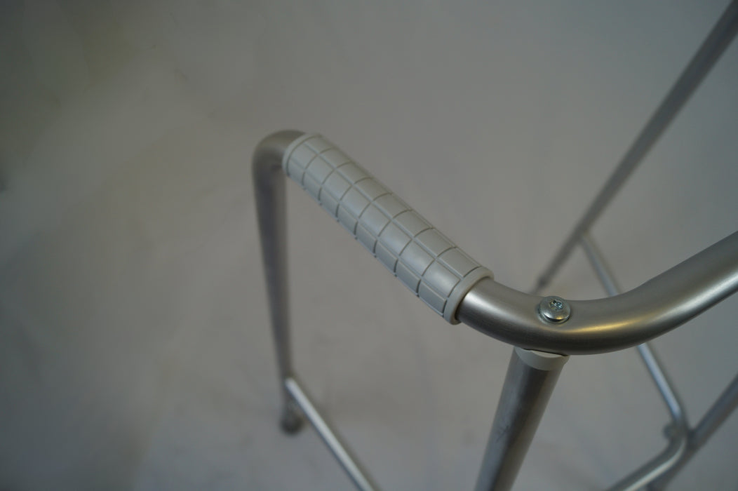 Walking frame (non-foldable)